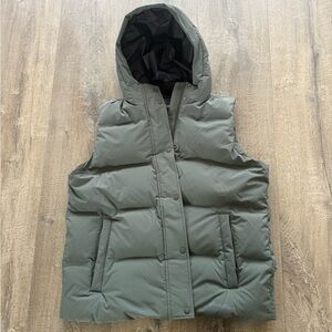 Eddie Bauer Puffer Vest